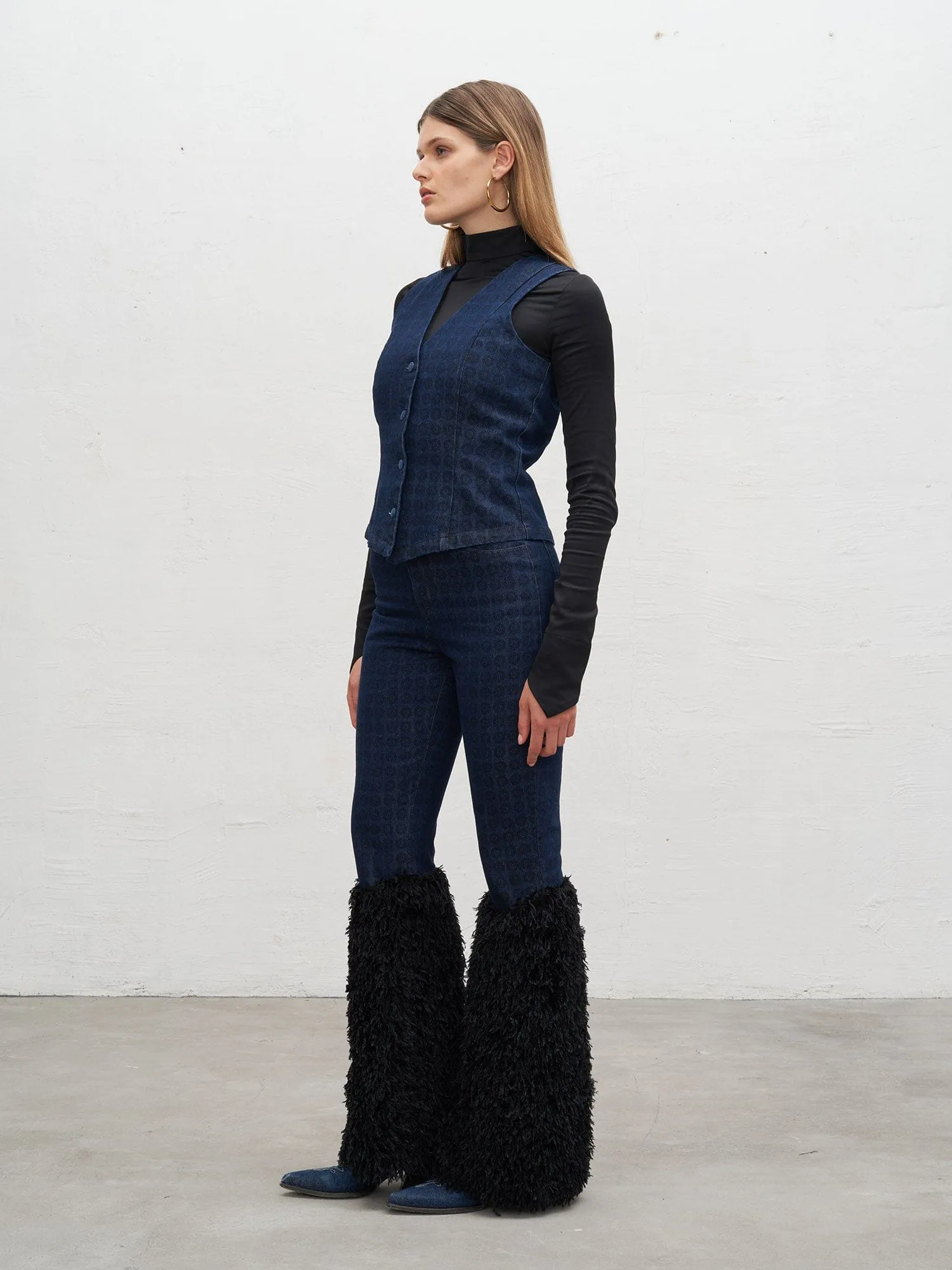 ADY - Pantalon patte d'éléphant taille haute en denim bleu imprimé blason et plumes Noir