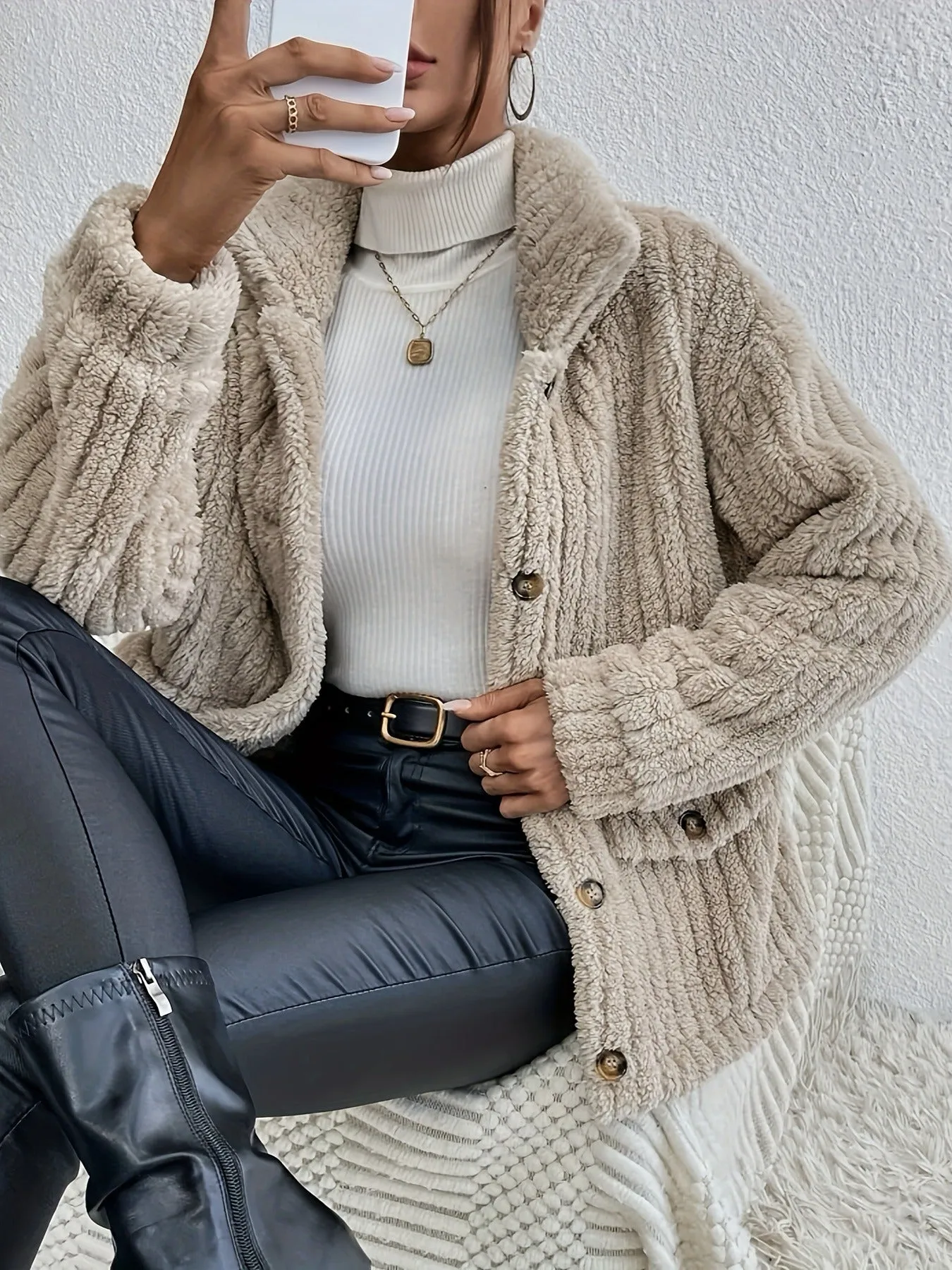 Emmeline - Manteau court en fausse fourrure décontracté