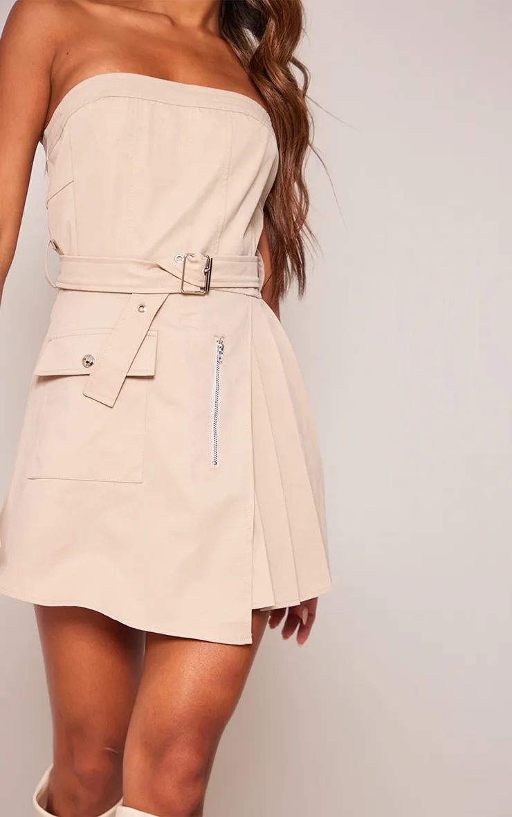 Robe moulante cargo gris pierre plissée à ceinture nouée